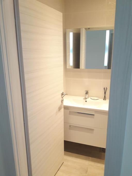 קוטור 2Br Apartment With Pool מראה חיצוני תמונה