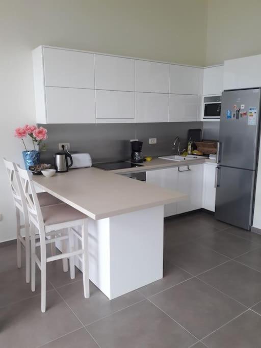 קוטור 2Br Apartment With Pool מראה חיצוני תמונה