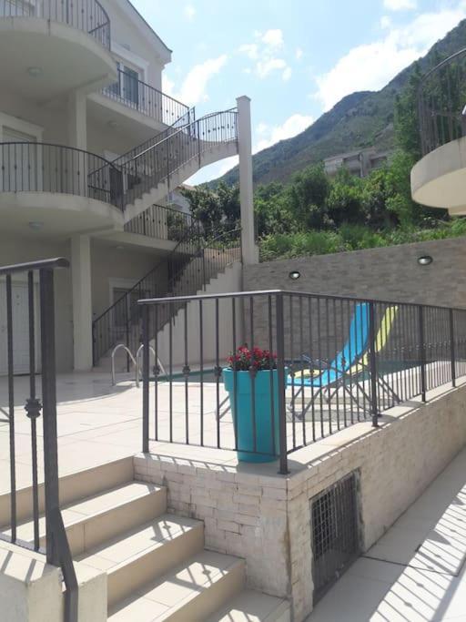 קוטור 2Br Apartment With Pool מראה חיצוני תמונה