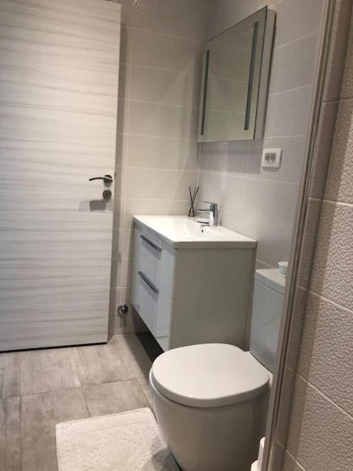 קוטור 2Br Apartment With Pool מראה חיצוני תמונה