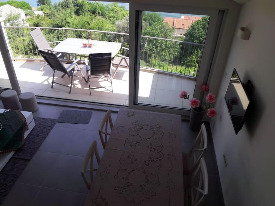 קוטור 2Br Apartment With Pool מראה חיצוני תמונה