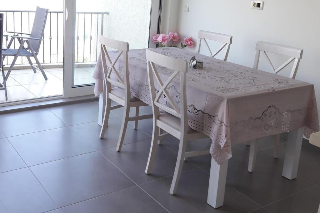 קוטור 2Br Apartment With Pool מראה חיצוני תמונה
