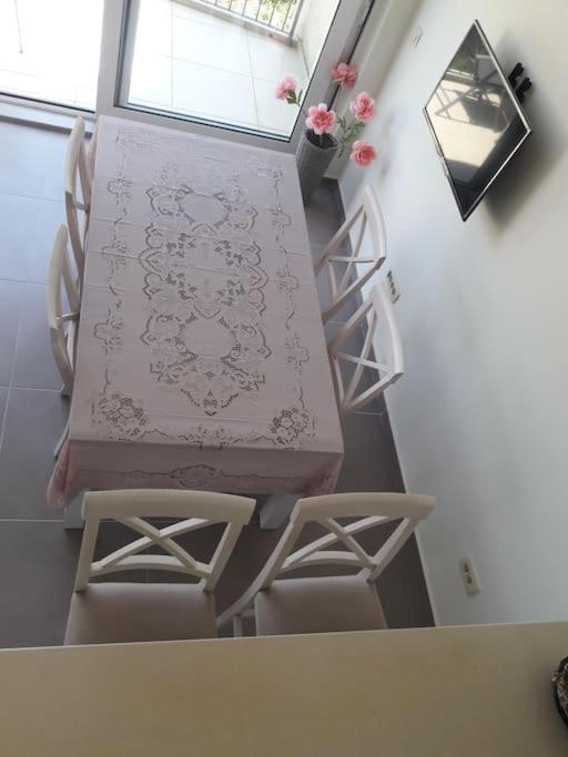 קוטור 2Br Apartment With Pool מראה חיצוני תמונה