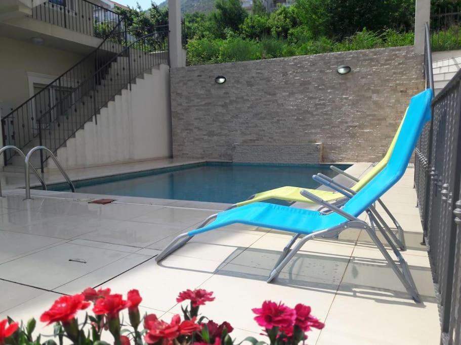 קוטור 2Br Apartment With Pool מראה חיצוני תמונה