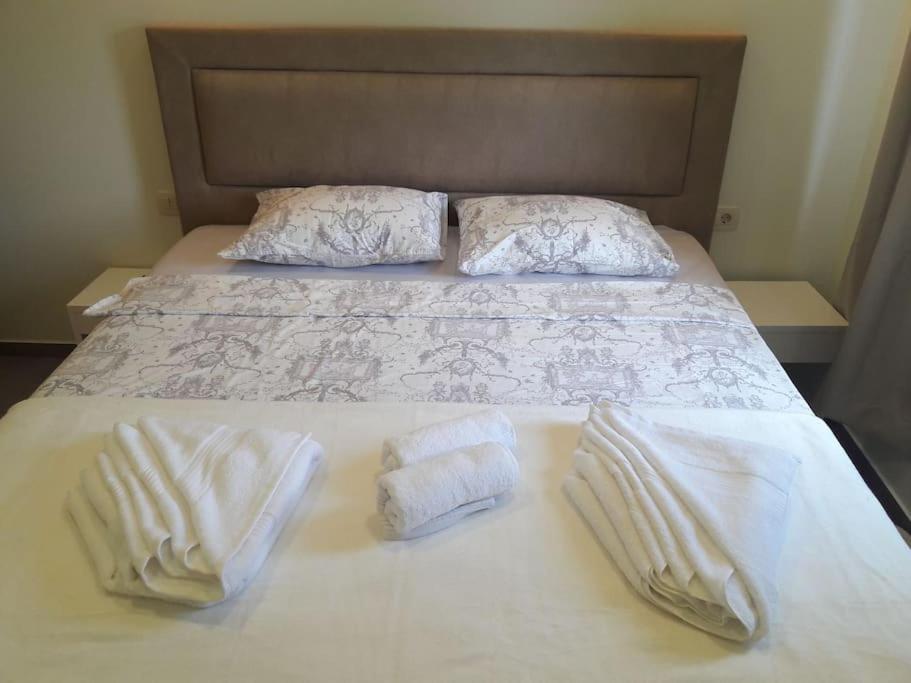 קוטור 2Br Apartment With Pool מראה חיצוני תמונה
